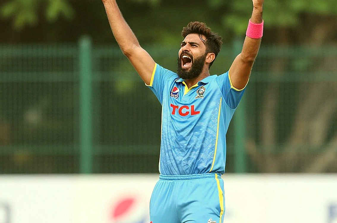 ছক্কা নয়, পাঁচ: ওয়াইড বাউন্সার সীমানা ছোঁয়ার পরও ছয় কেন নয় — কানাডার টি-টেন লিগের একটি আইন-পাঠ